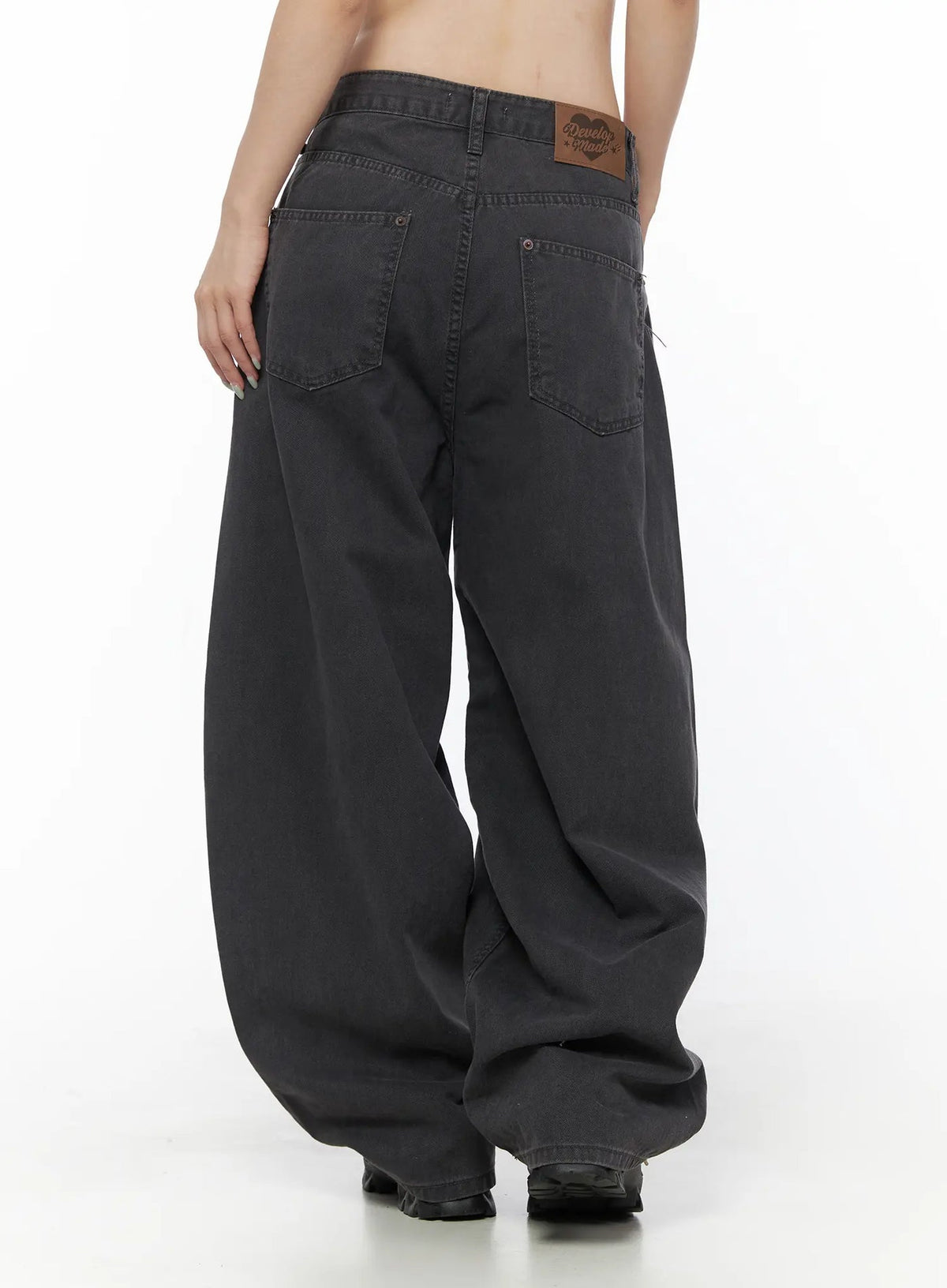 Heart Stud Wide Jeans