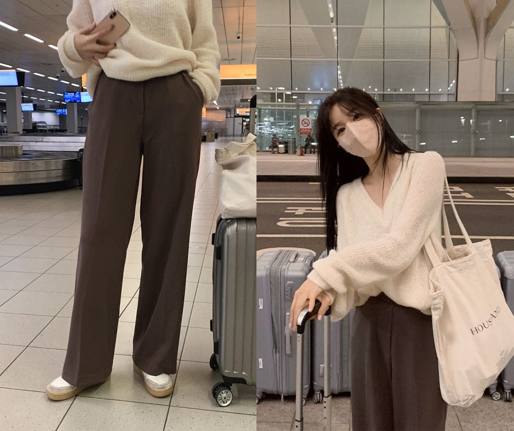 Korean website makes its own Soft Clean casual pants