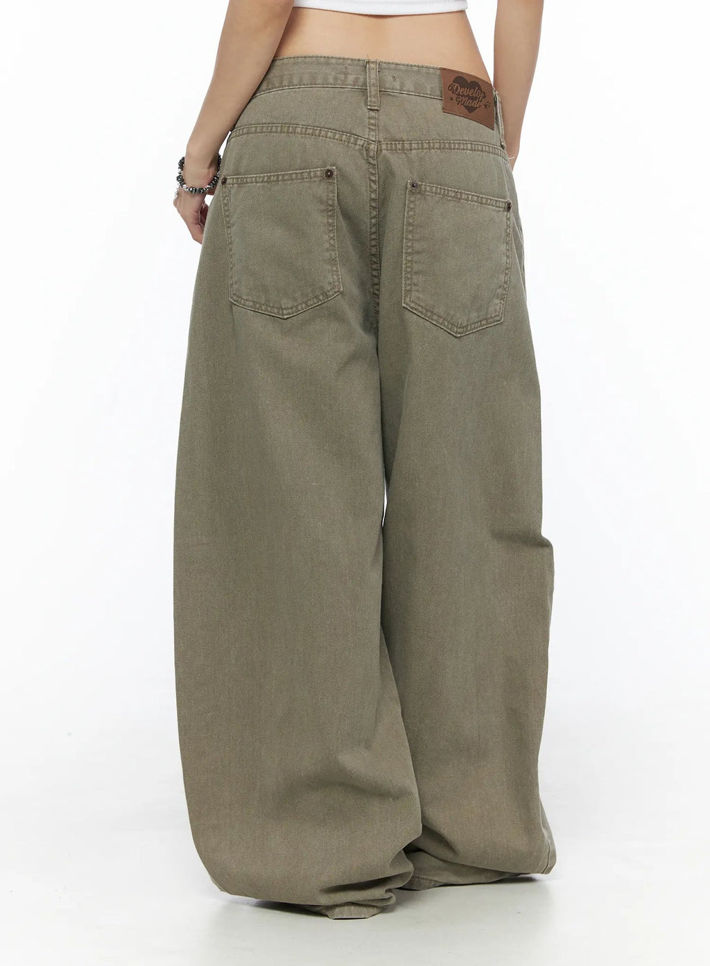Heart Stud Wide Jeans