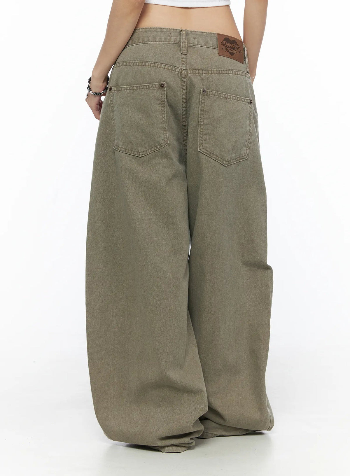 Heart Stud Wide Jeans