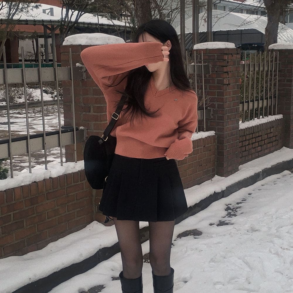 【🌷New Spring Arrivals】Label V-Neck Knit 