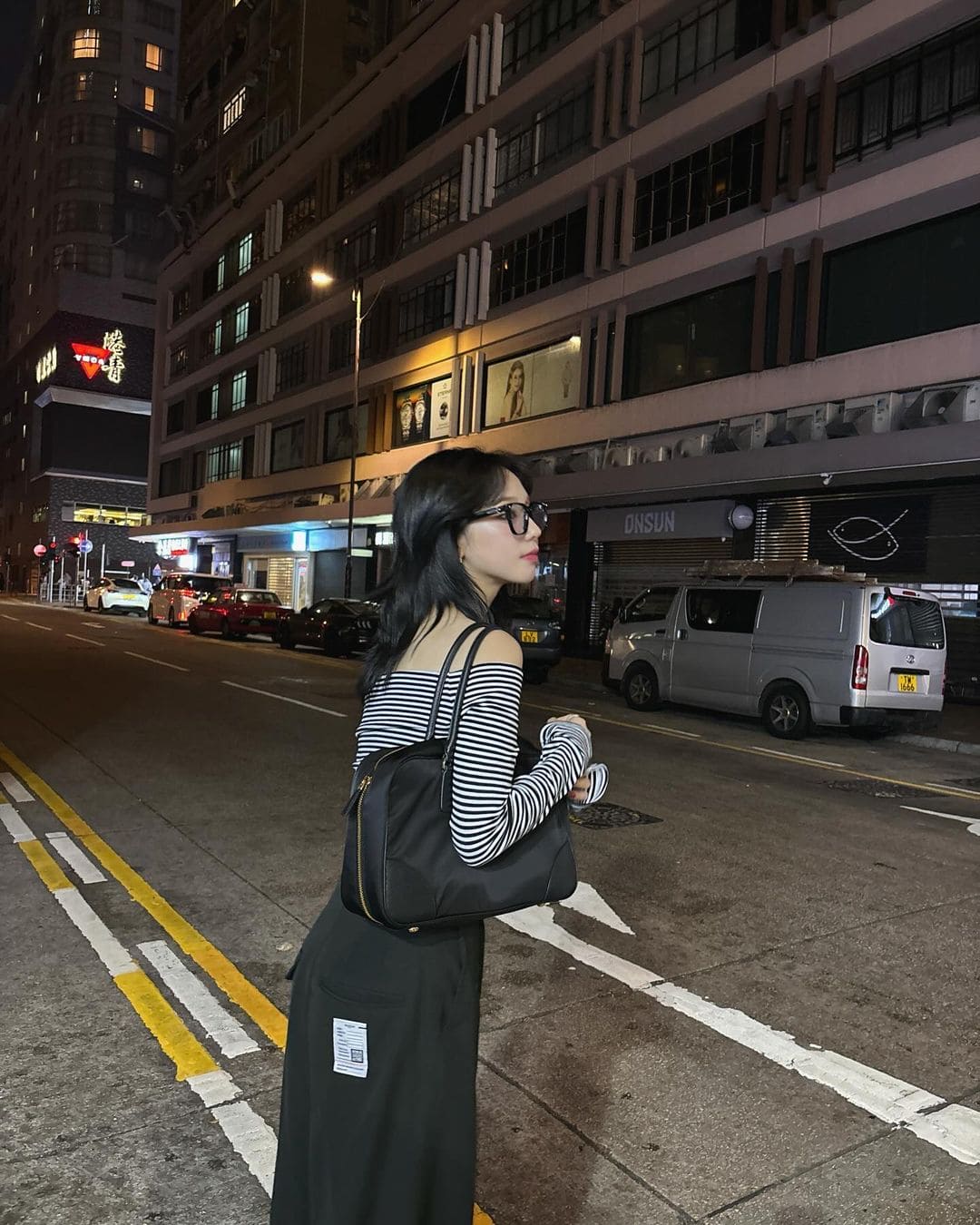 【🖤Innocent and Sexy】Stripe Off Shoulder Top｜KARINA's Style 