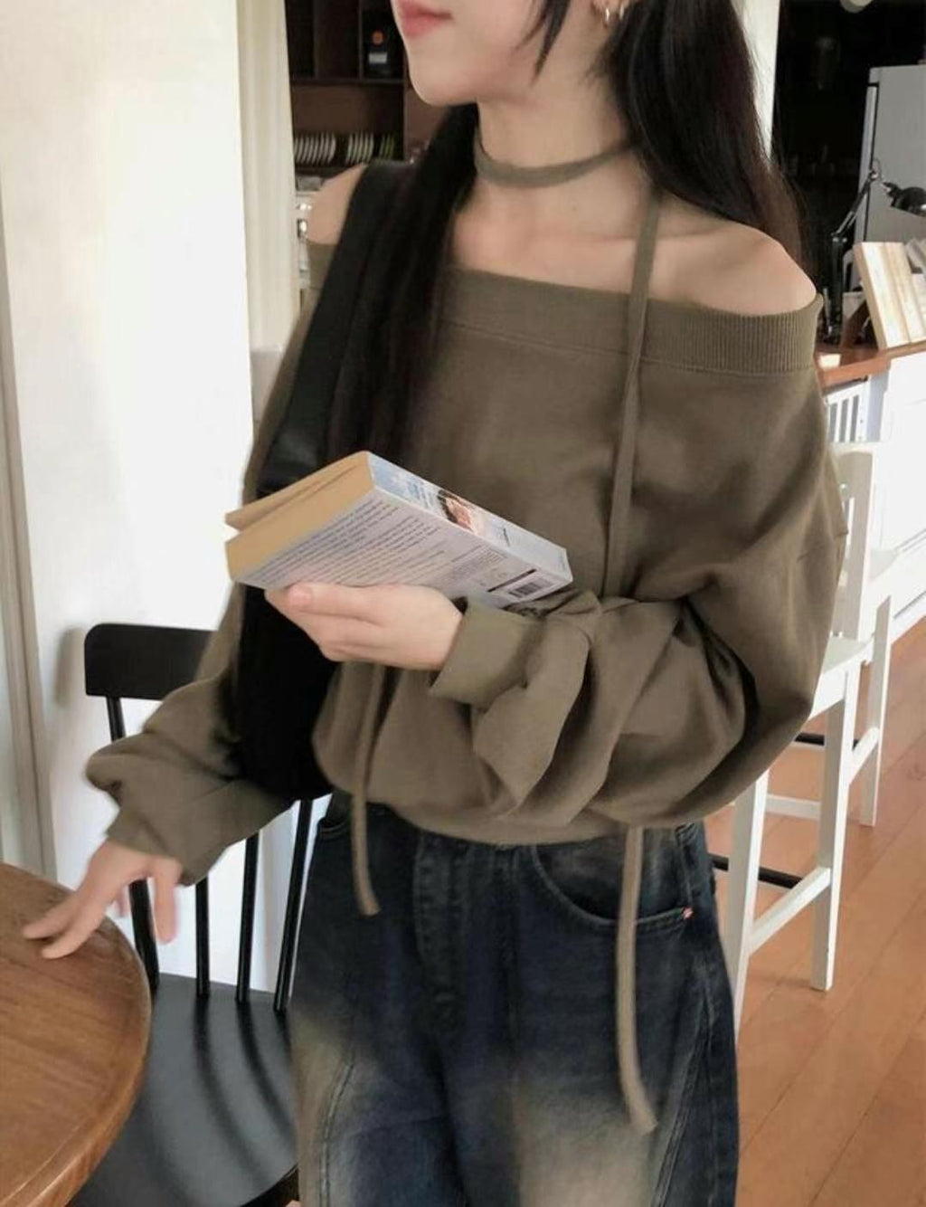[Stylish Casual] Off-Shoulder Sweatshirt Scarf Set 