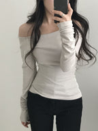 [Easy to Wear] Basic Off Shoulder Top 