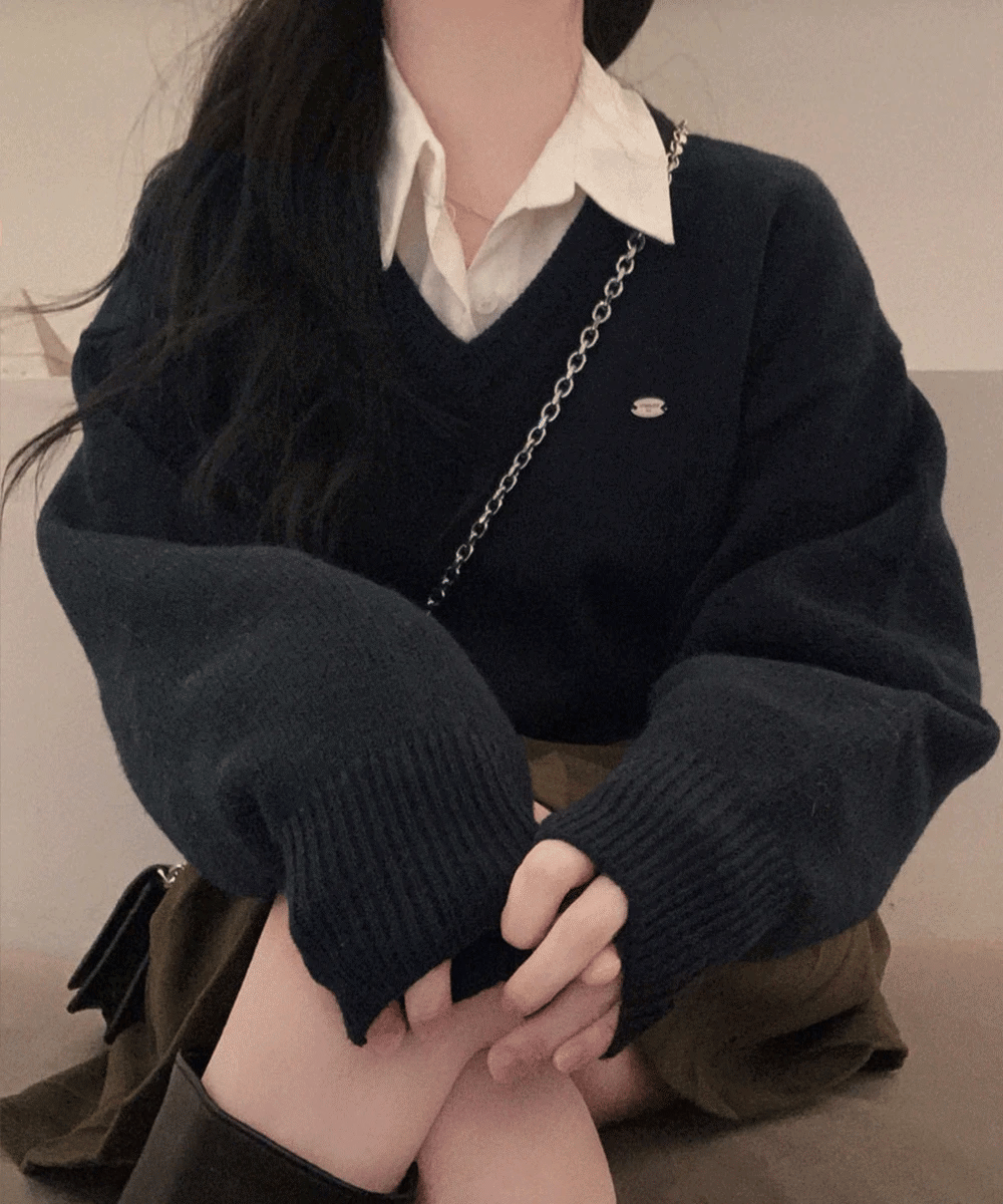 【🌷New Spring Arrivals】Label V-Neck Knit 