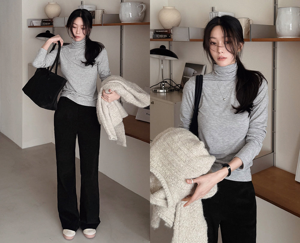 Korean-style MADE! Soft, fitted, brushed fleece turtleneck tee