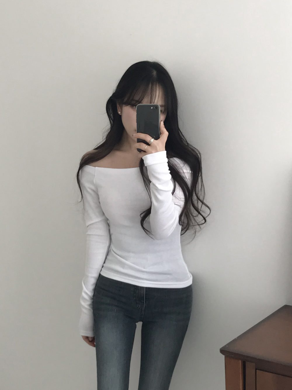 [Easy to Wear] Basic Off Shoulder Top 