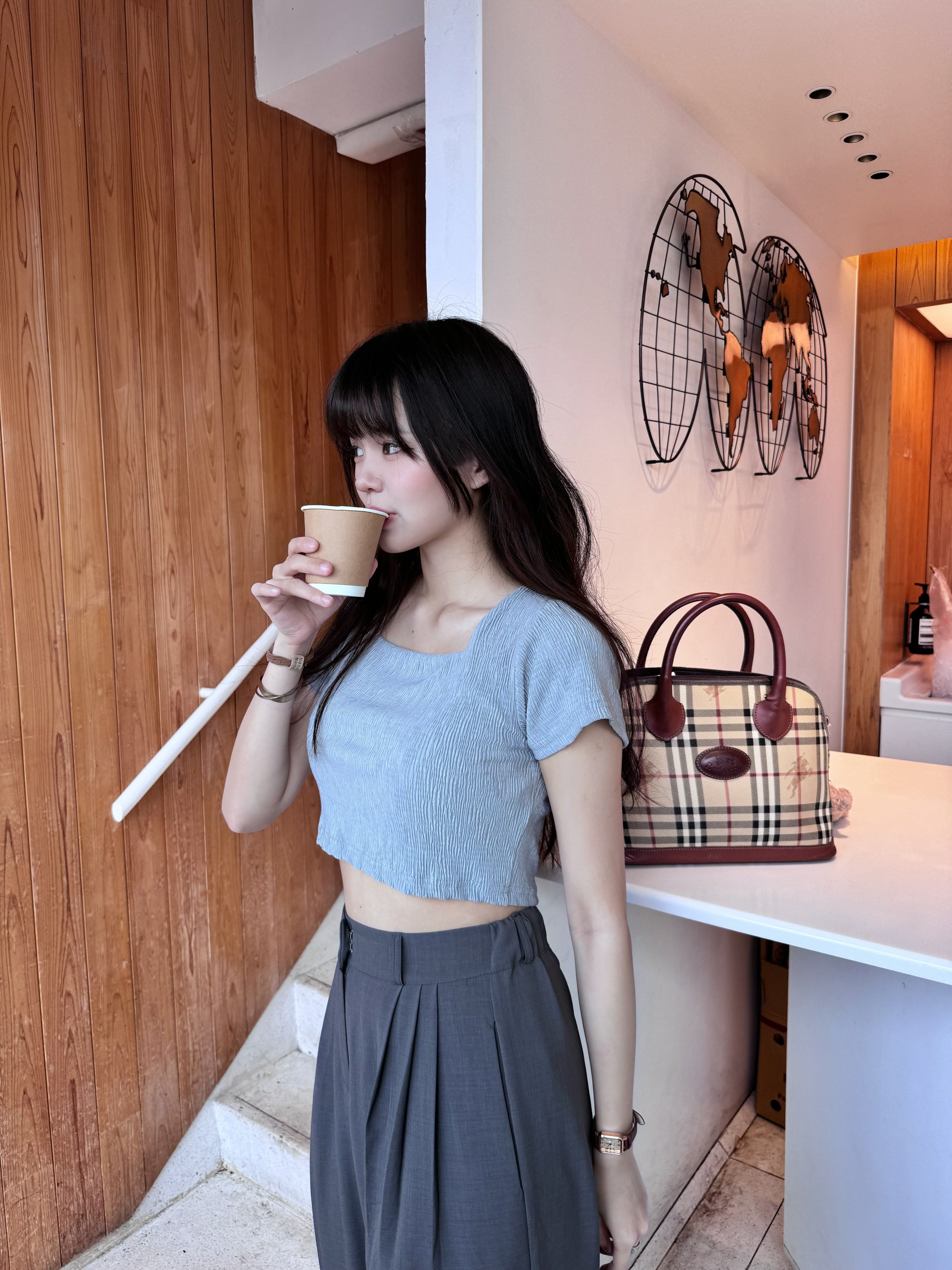 New gray-blue color! Wrinkle Crop Top 