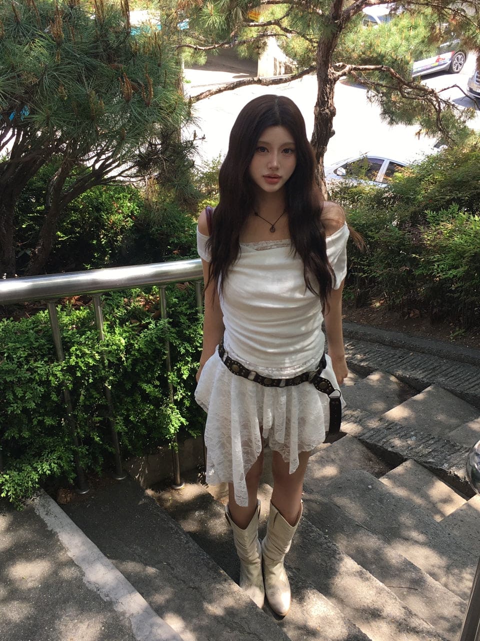 【Sweet and slightly sexy】Lace Shirring Blouse