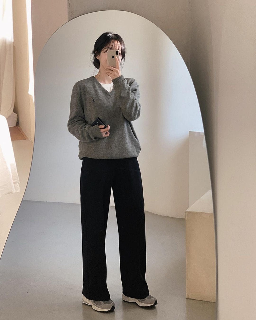 Korean website makes its own Soft Clean casual pants