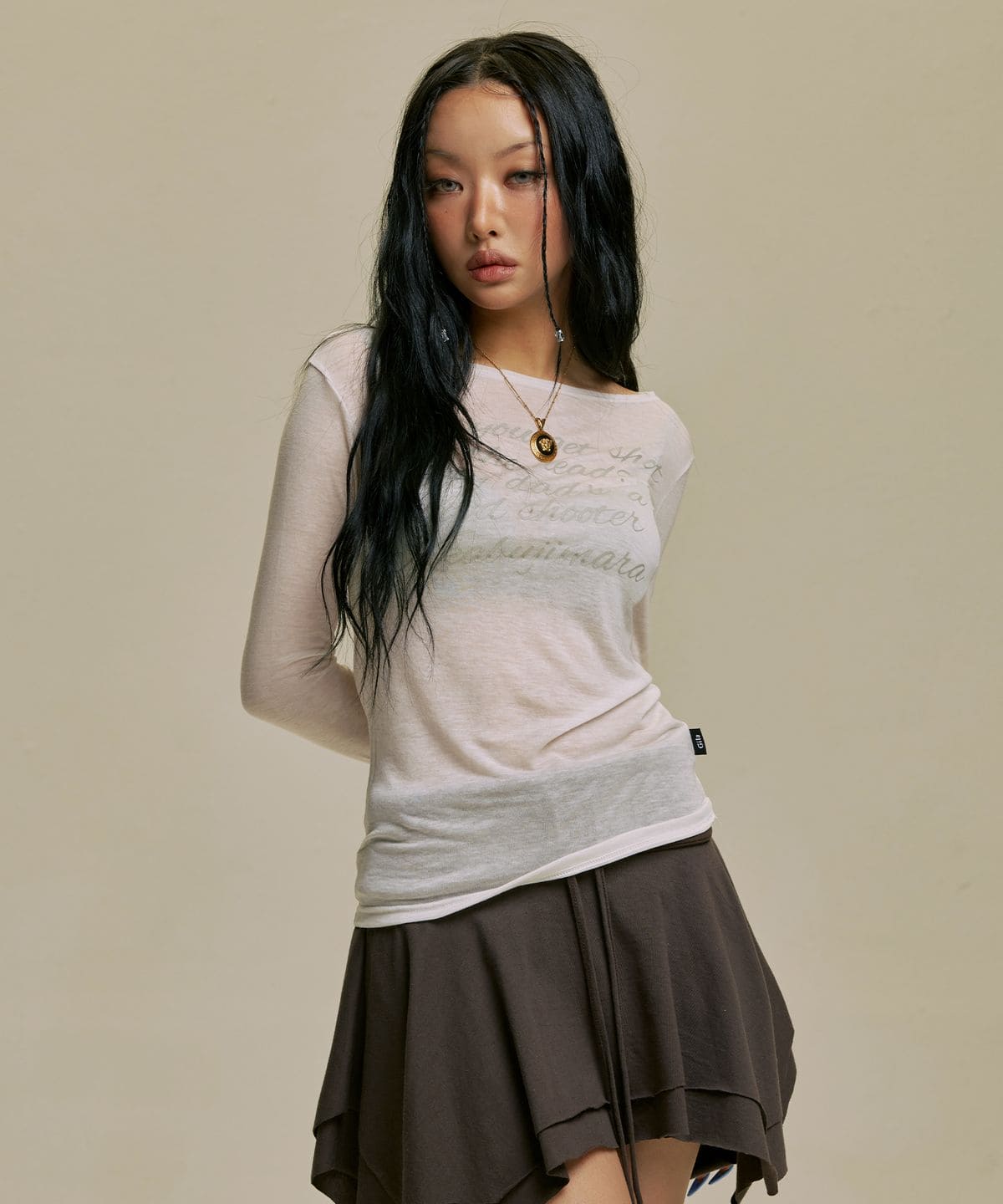 【🤍Same as JENNIE】LETTERING SHEER LONG SLEEVE 