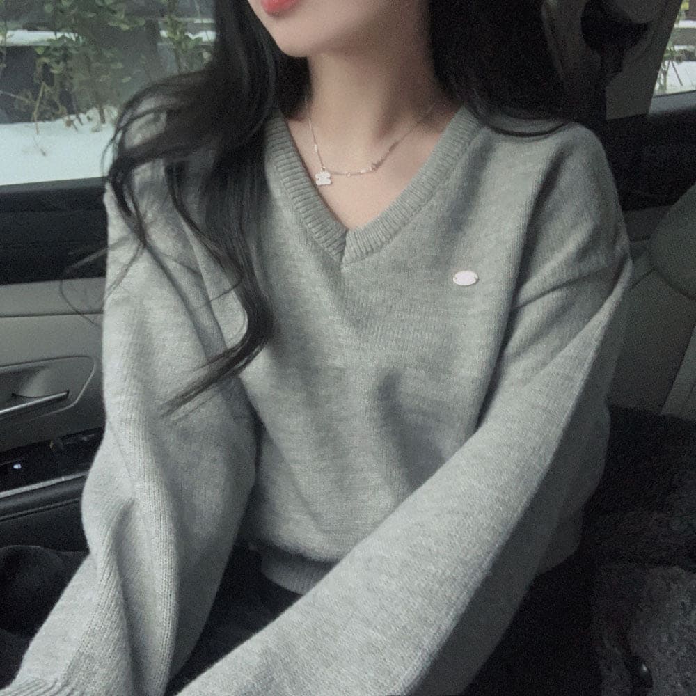 【🌷New Spring Arrivals】Label V-Neck Knit 