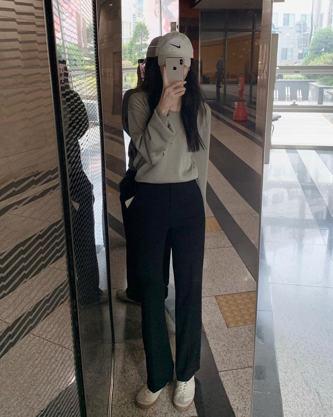 Korean website makes its own Soft Clean flared pants