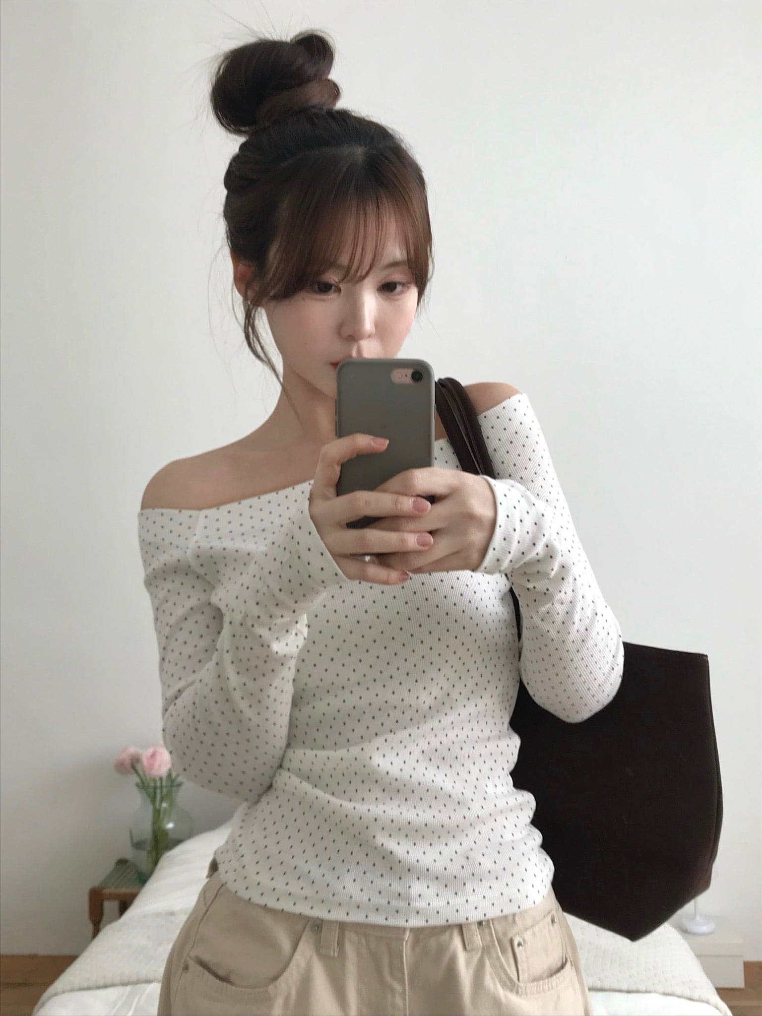 【🤍Korean Style Polka Dot】Dot Off Shoulder Top 