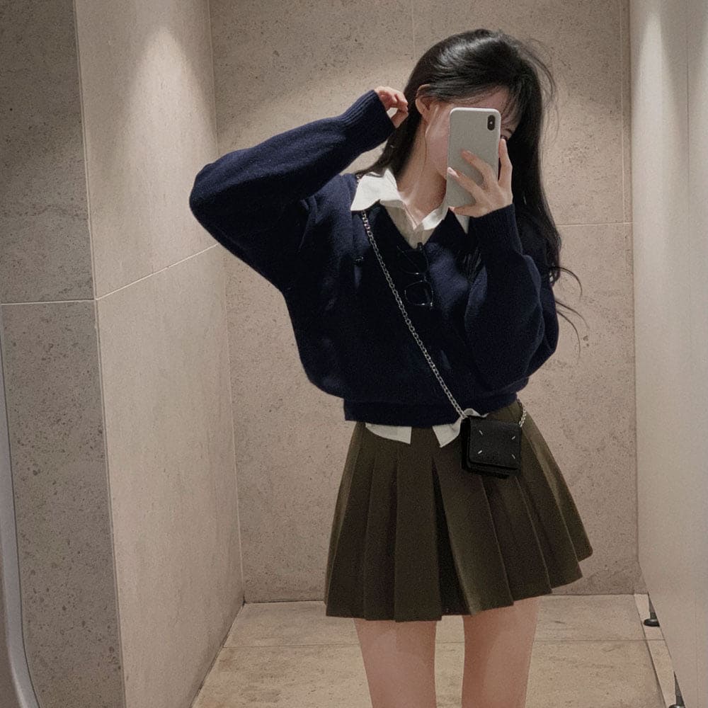 【🌷New Spring Arrivals】Label V-Neck Knit 