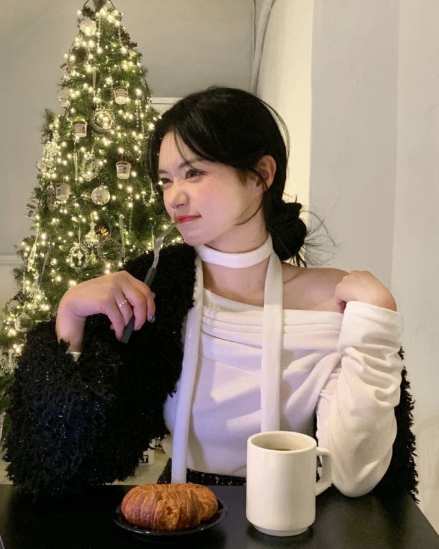 Breezy Off Shoulder Scarf Set 