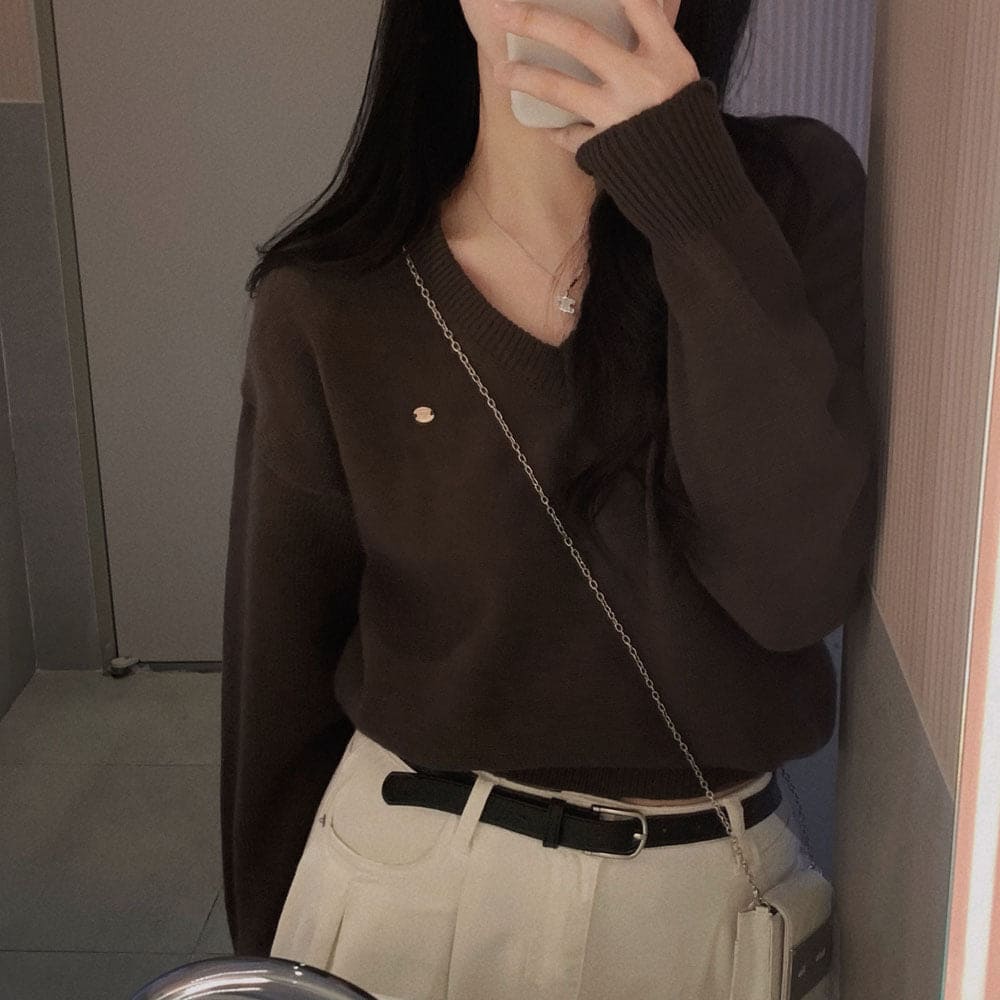 【🌷New Spring Arrivals】Label V-Neck Knit 