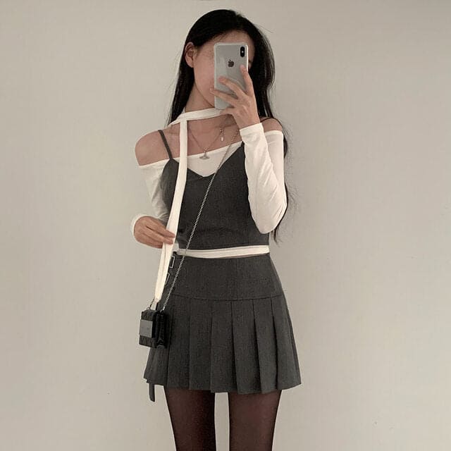 [Savage] Corset + Pleated Skirt Set