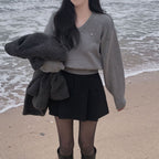 【🌷New Spring Arrivals】Label V-Neck Knit 