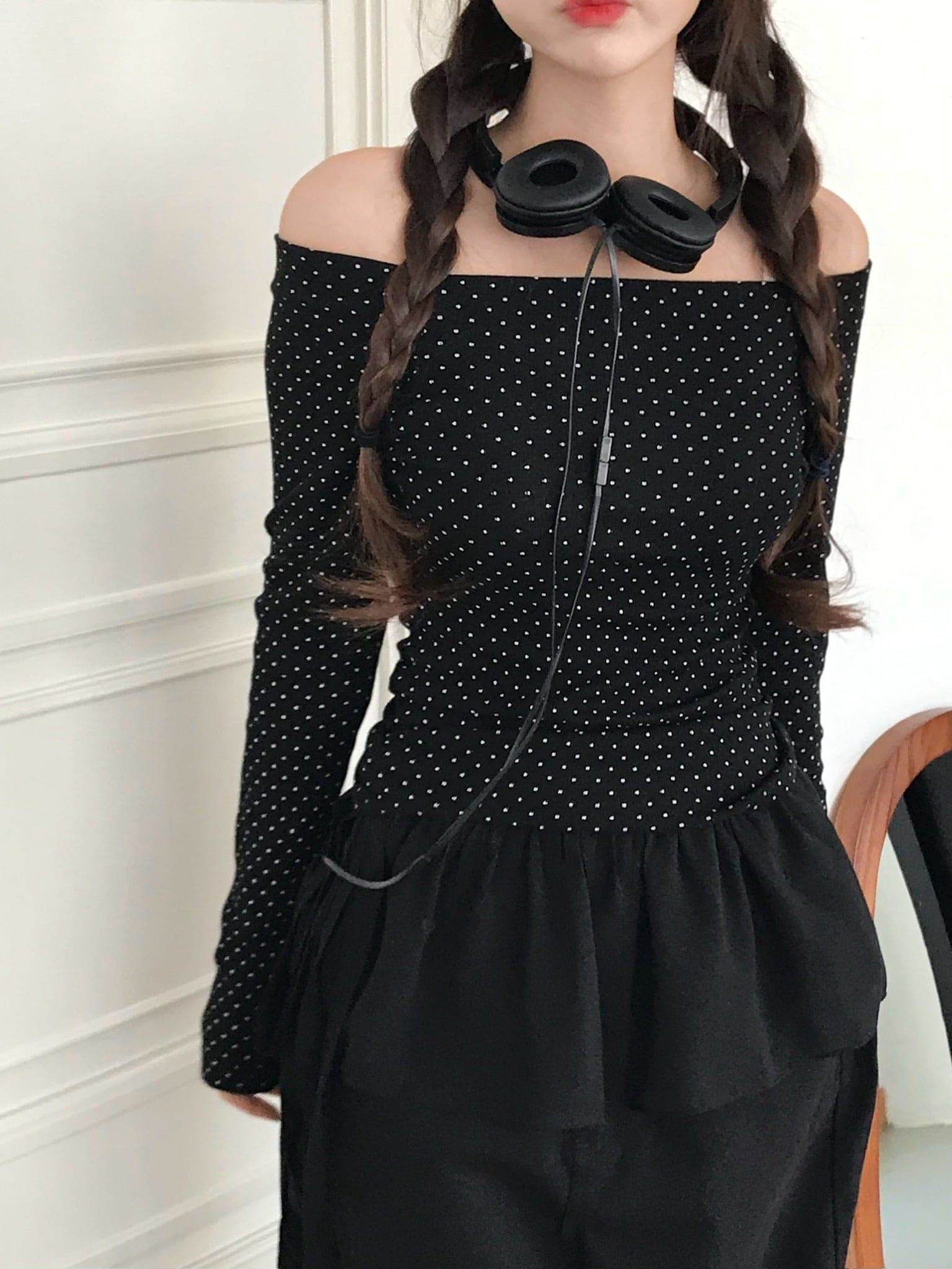 【🤍Korean Style Polka Dot】Dot Off Shoulder Top 