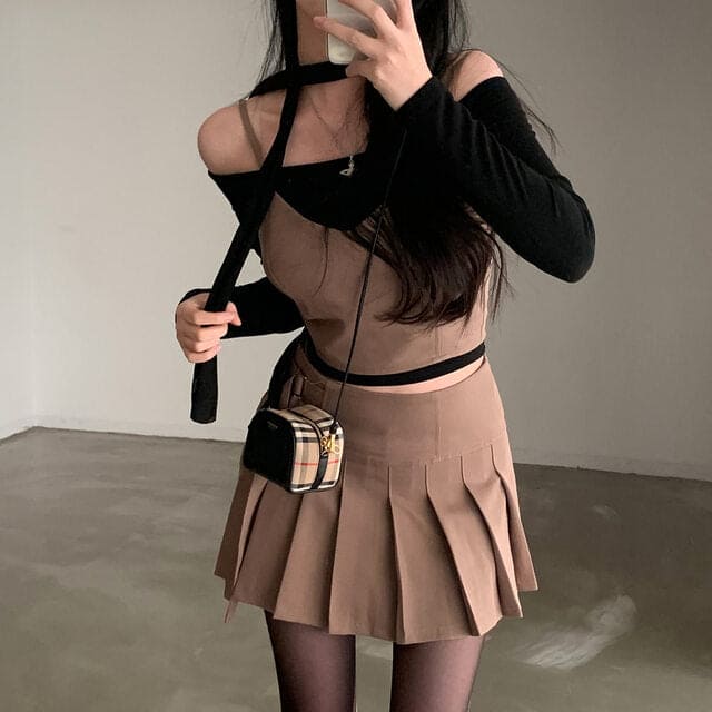 [Savage] Corset + Pleated Skirt Set