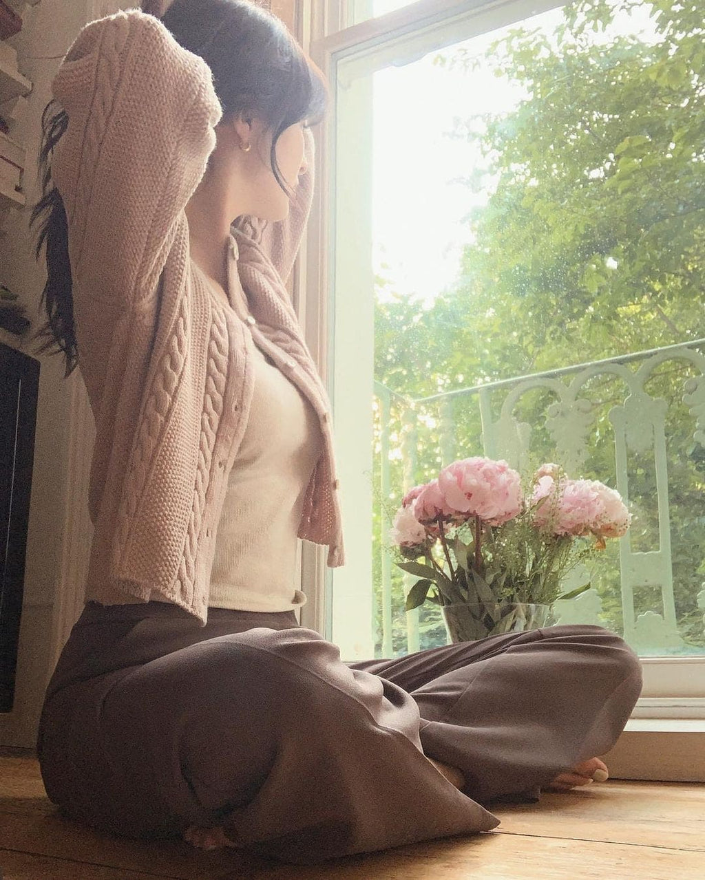 Korean website makes its own Soft Clean flared pants