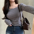 【🖤Innocent and Sexy】Stripe Off Shoulder Top｜KARINA's Style 
