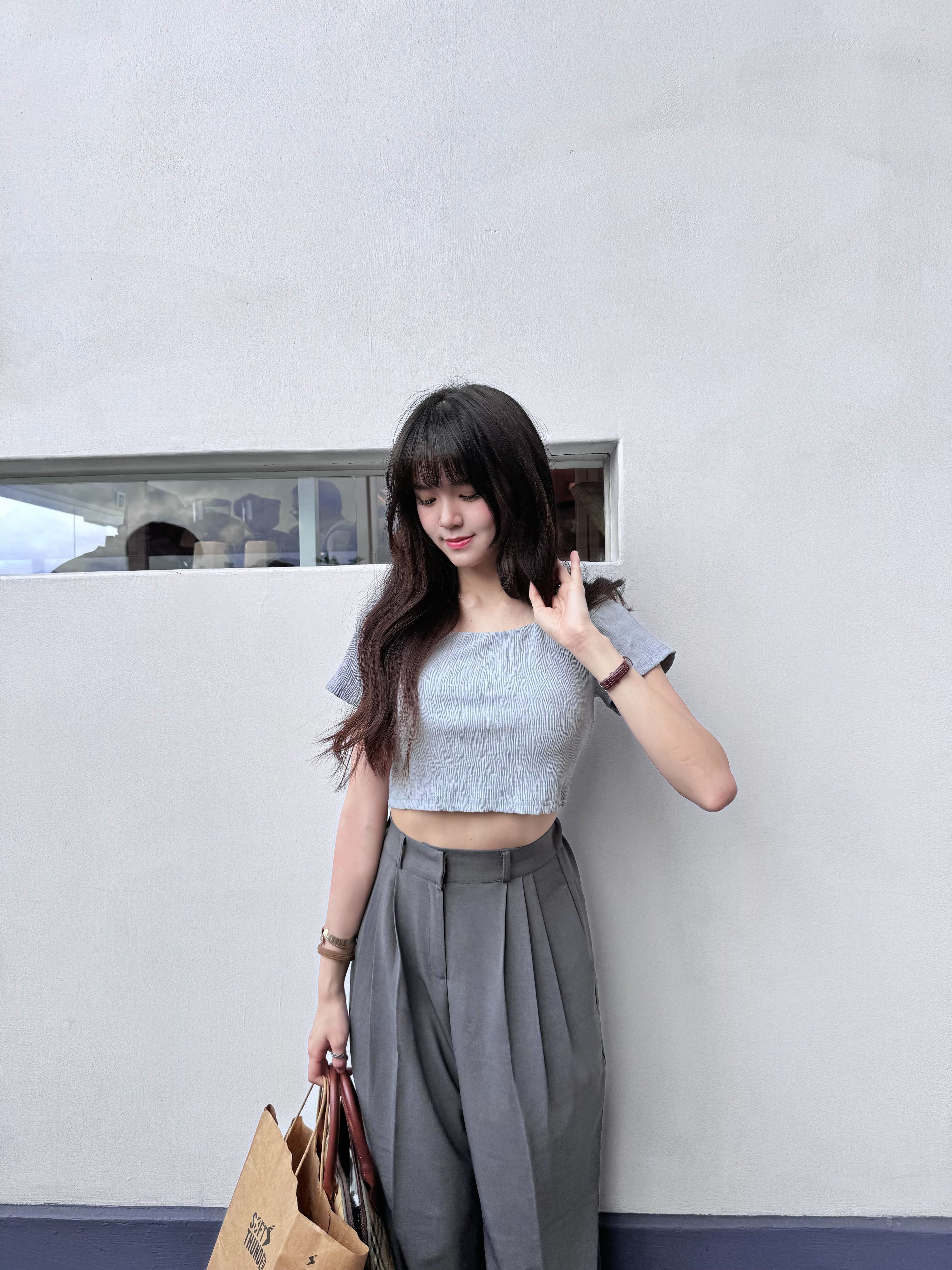 New gray-blue color! Wrinkle Crop Top 