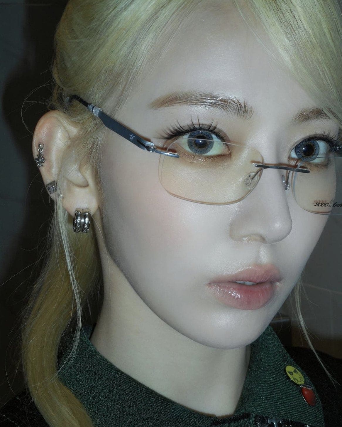 Karina's style 🖤 THAT GLASSES 01 