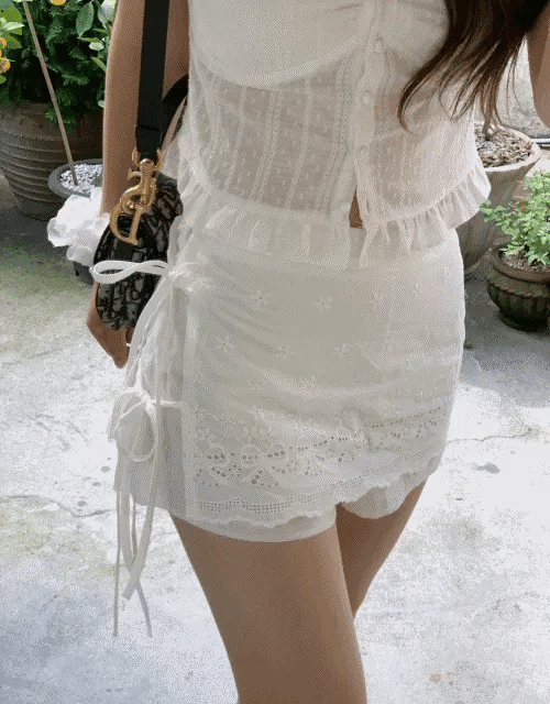 【🤍Summer Sweetheart】Punching Lap Skirt 