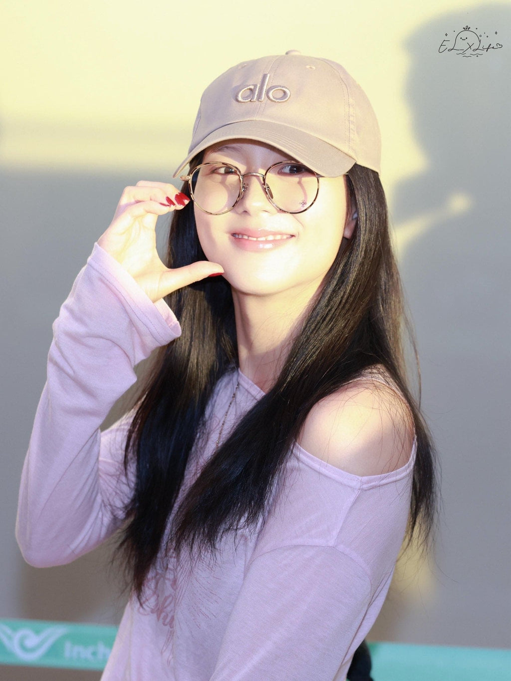 [Same as JISOO] STAR WING SHEER LONG SLEEVE