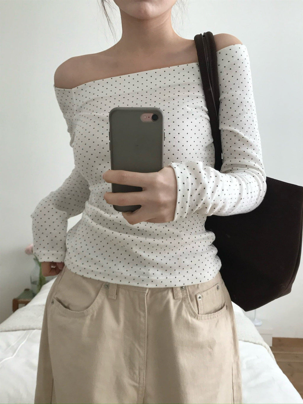 【🤍Korean Style Polka Dot】Dot Off Shoulder Top 