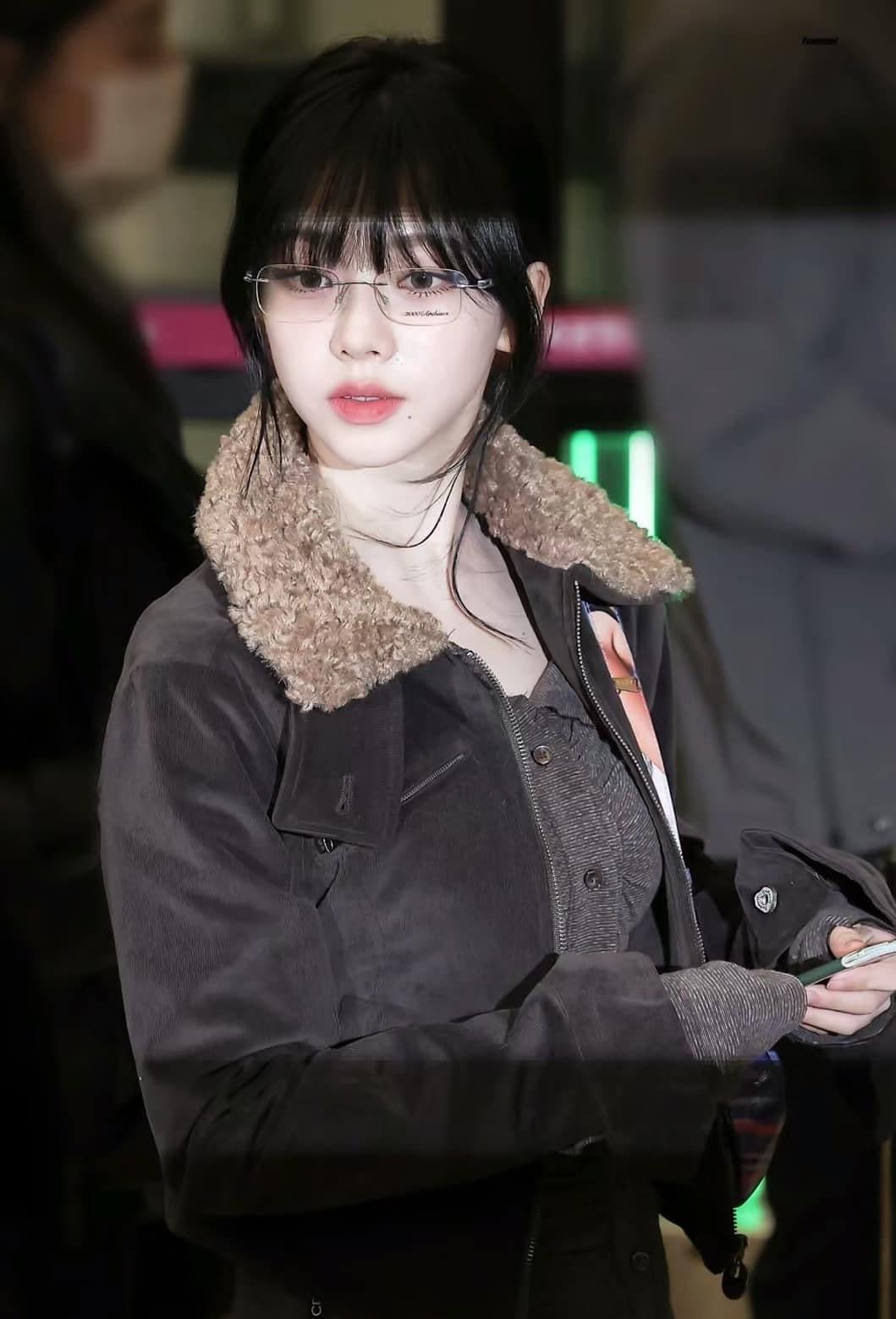 Karina's style 🖤 THAT GLASSES 01 