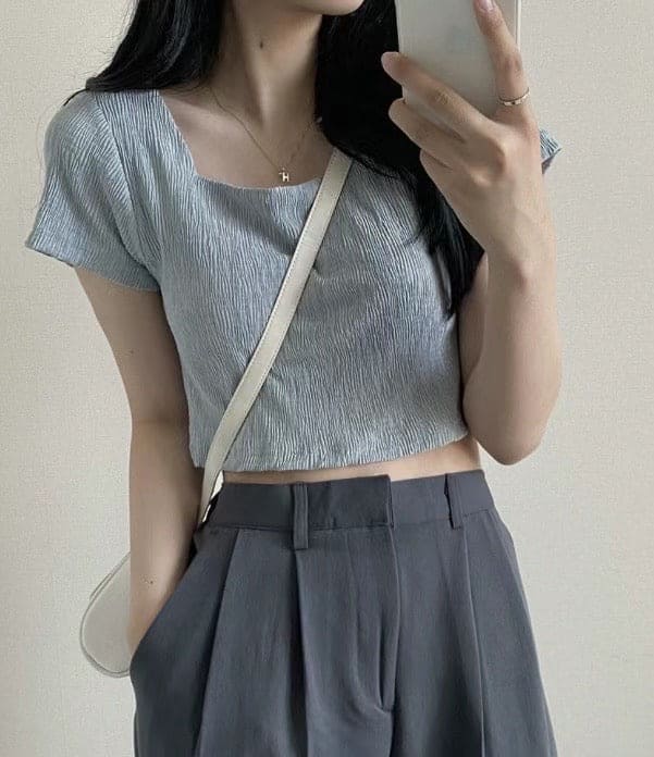 New gray-blue color! Wrinkle Crop Top 