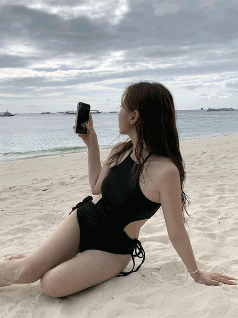 [Hot Selling Series] Sexy Off-Shoulder, Low-Cut Swimsuit 