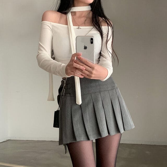 [Savage] Corset + Pleated Skirt Set