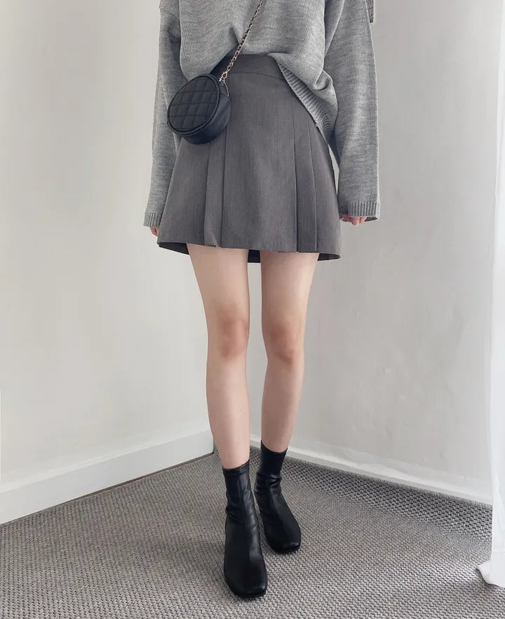 Preppy style pleated skirt and pants