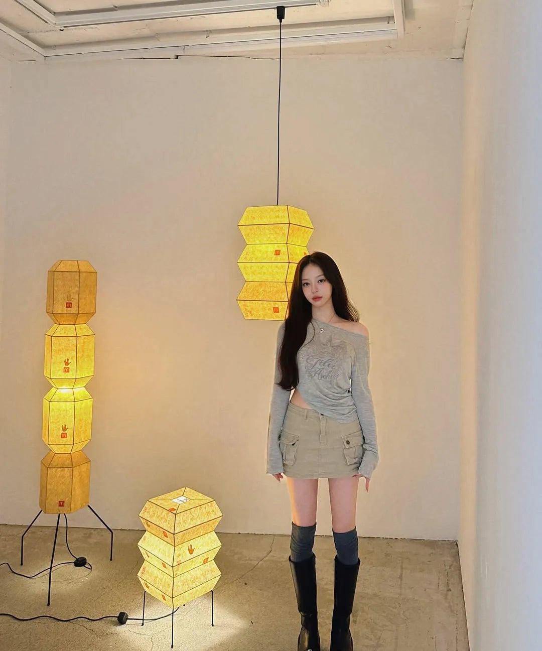 [Same as JISOO] STAR WING SHEER LONG SLEEVE