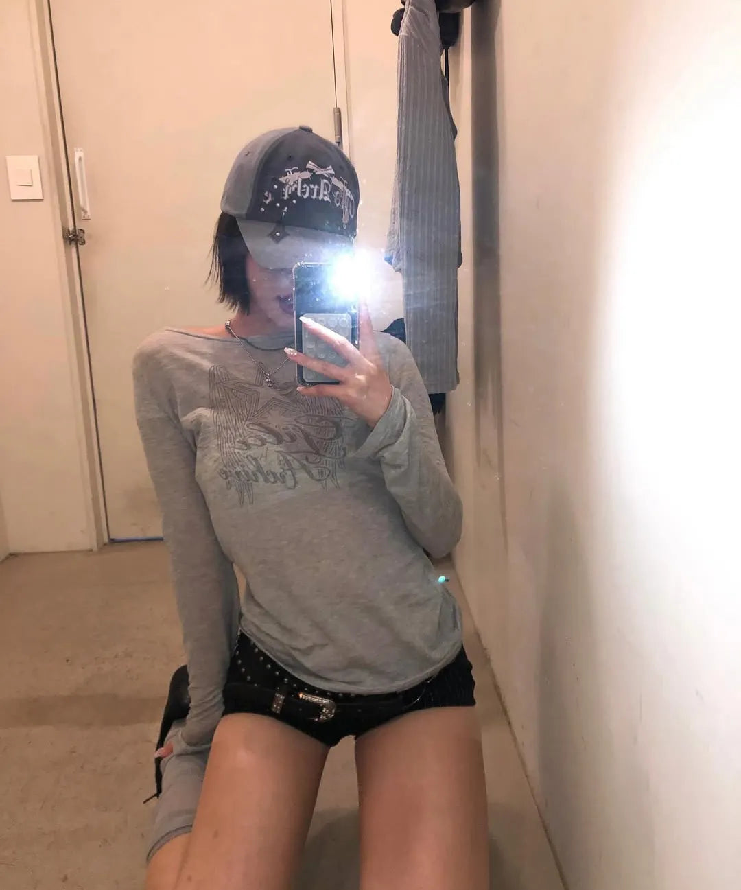 [Same as JISOO] STAR WING SHEER LONG SLEEVE