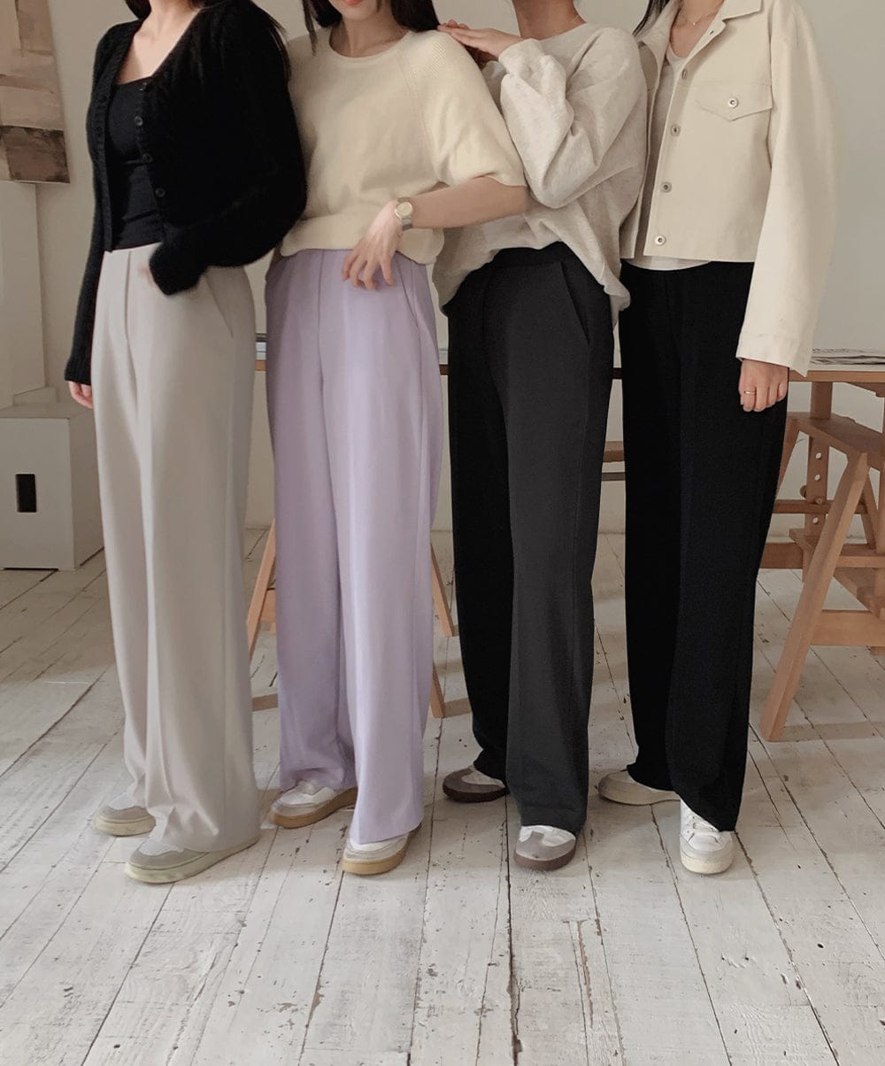 Korean website makes its own Soft Clean casual pants