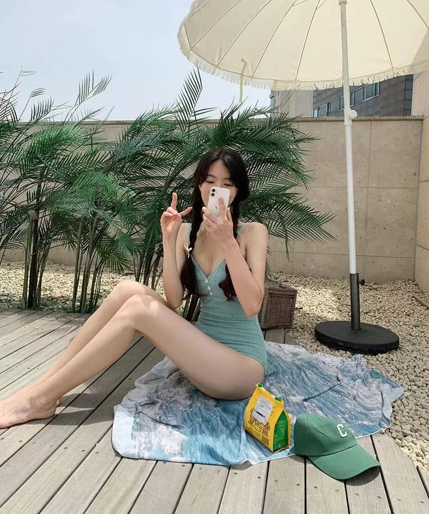 [Bestseller Returns!] Button Monokini 