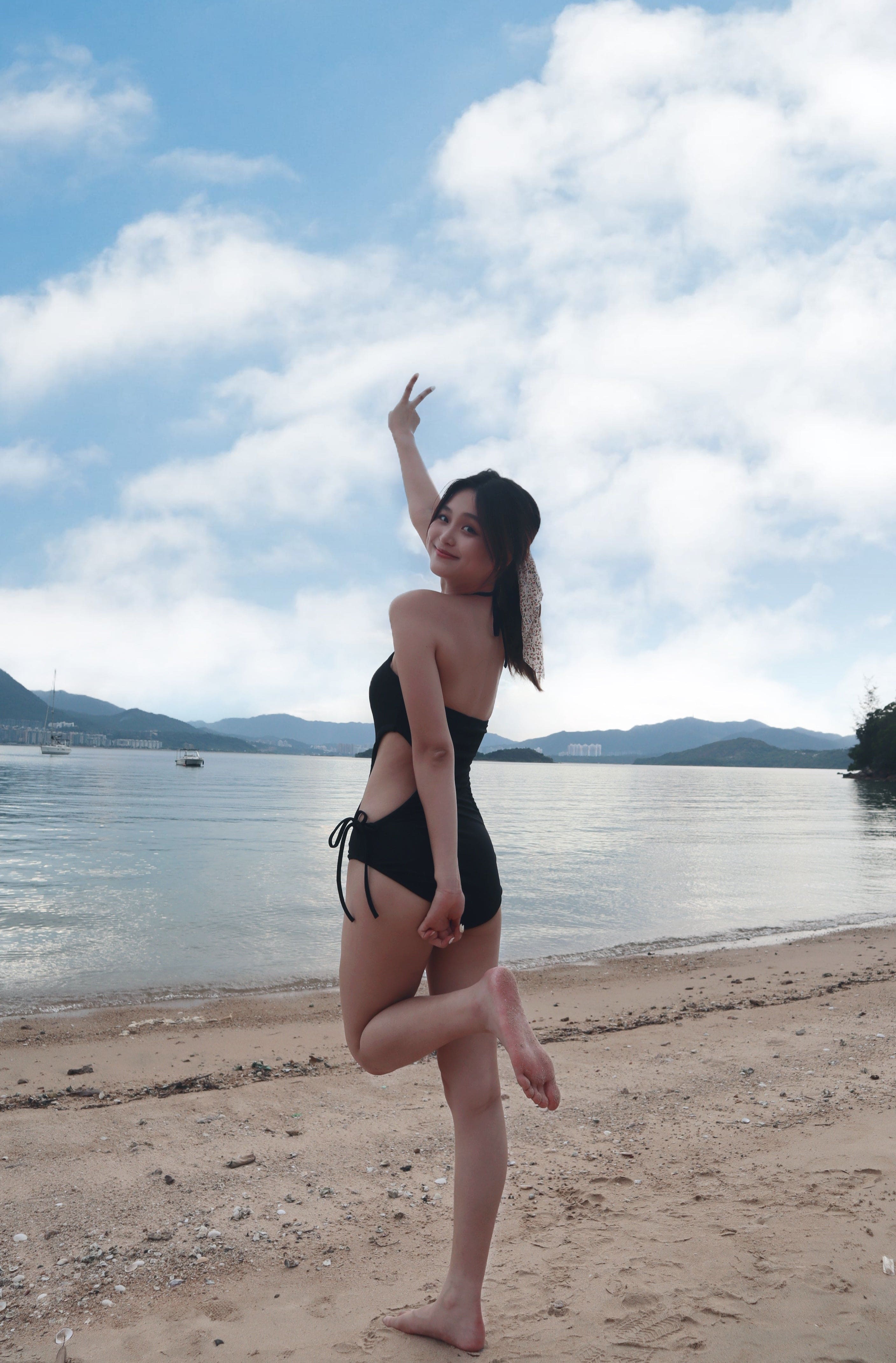 [Hot Selling Series] Sexy Off-Shoulder, Low-Cut Swimsuit 