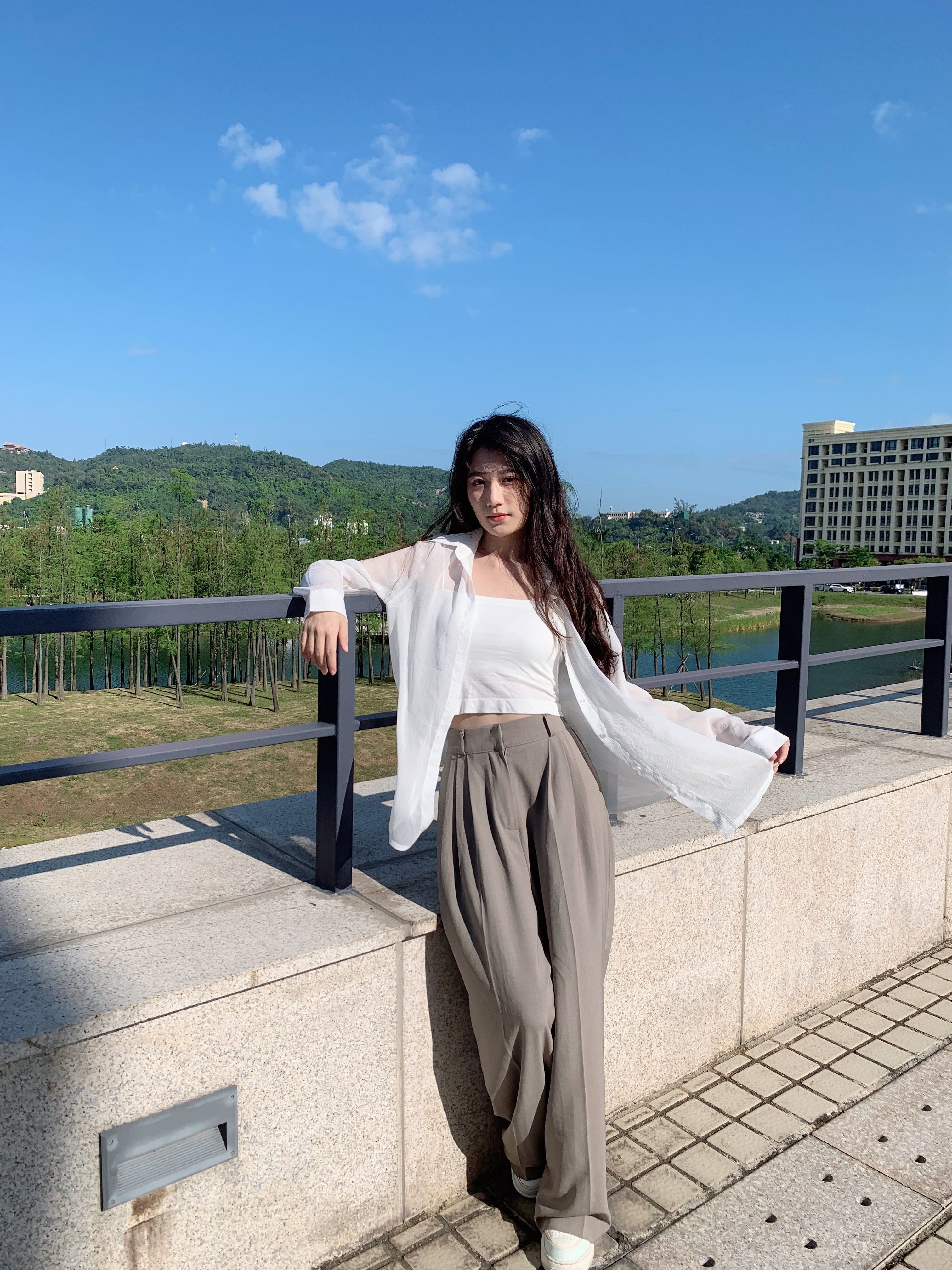 Straight-leg dress pants with a good drape, size 2.0 (can be shortened). 