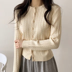 The colors are perfect! Fruit-patterned round neck cable knit cardigan 