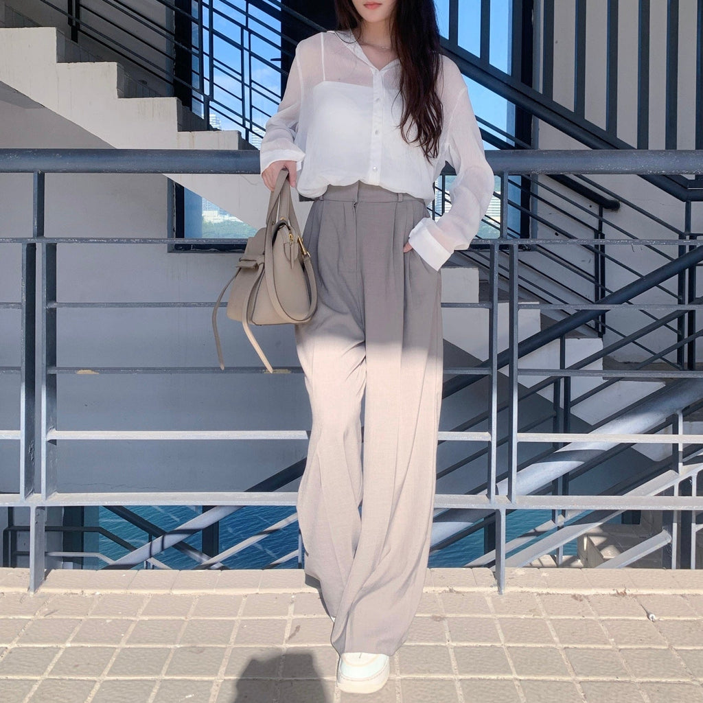 Straight-leg dress pants with a good drape, size 2.0 (can be shortened). 