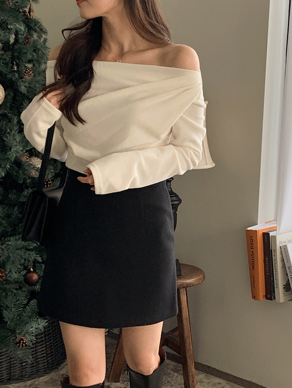 Daily Off Shoulder Top 