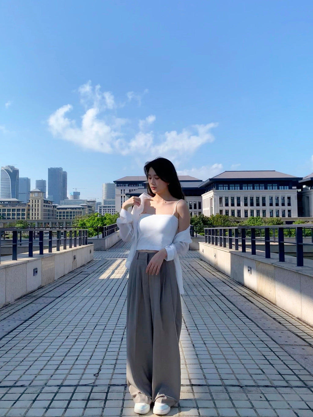 Straight-leg dress pants with a good drape, size 2.0 (can be shortened). 