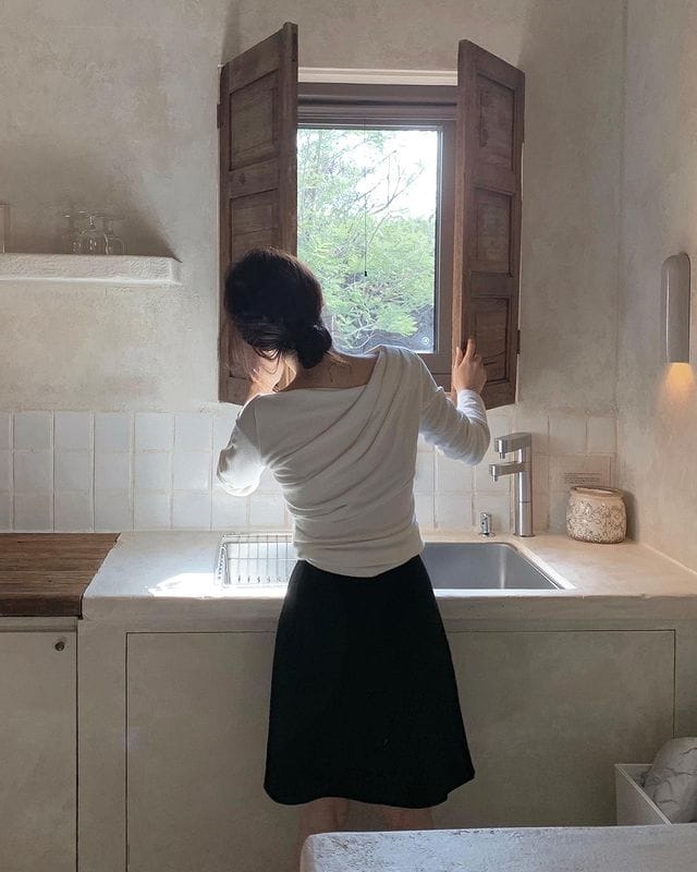 Daily Off Shoulder Top 