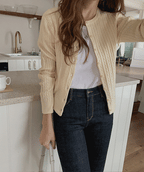 The colors are perfect! Fruit-patterned round neck cable knit cardigan 