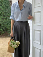 Straight-leg dress pants with a good drape, size 2.0 (can be shortened). 